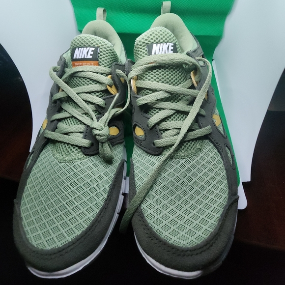 Nike Free Run 2 Sneakers - Picture 3 of 7